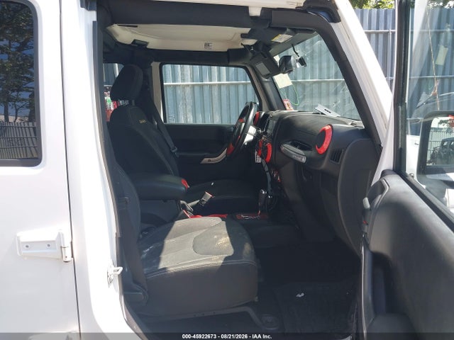 45922673 :رقم المزاد ، 1C4HJWEG1FL767999 vin ، 2015 Jeep Wrangler Unlimited Sahara مزاد بيع