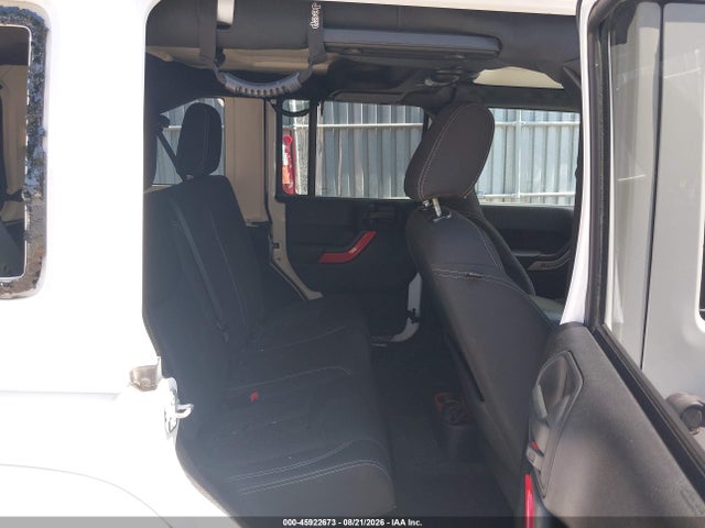 45922673 :رقم المزاد ، 1C4HJWEG1FL767999 vin ، 2015 Jeep Wrangler Unlimited Sahara مزاد بيع