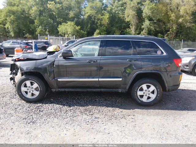2011 Jeep Grand Cherokee Laredo მანქანა იყიდება აუქციონზე, vin: 1J4RR4GG0BC581373, აუქციონის ნომერი: 45922681