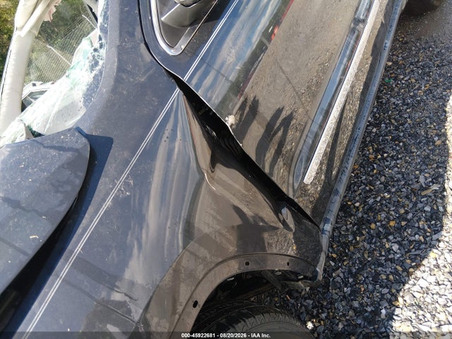 2011 Jeep Grand Cherokee Laredo მანქანა იყიდება აუქციონზე, vin: 1J4RR4GG0BC581373, აუქციონის ნომერი: 45922681