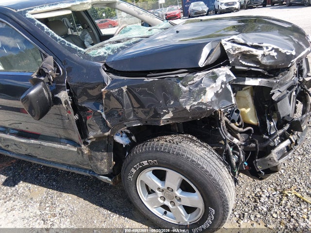 2011 Jeep Grand Cherokee Laredo მანქანა იყიდება აუქციონზე, vin: 1J4RR4GG0BC581373, აუქციონის ნომერი: 45922681