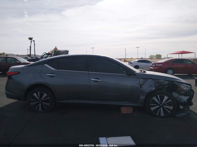 Продаж на аукціоні авто 2022 Nissan Altima Sv Fwd, vin: 1N4BL4DV2NN402180, номер лоту: 45922700