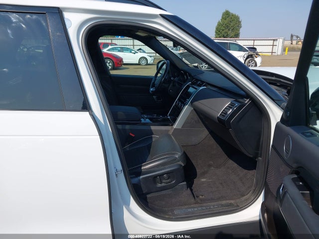 2017 Land Rover Discovery Hse მანქანა იყიდება აუქციონზე, vin: SALRRBBK9HA033956, აუქციონის ნომერი: 45922722