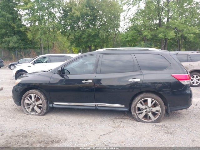 Продажа на аукционе авто 2015 Nissan Pathfinder Platinum, vin: 5N1AR2MMXFC693648, номер лота: 45922723