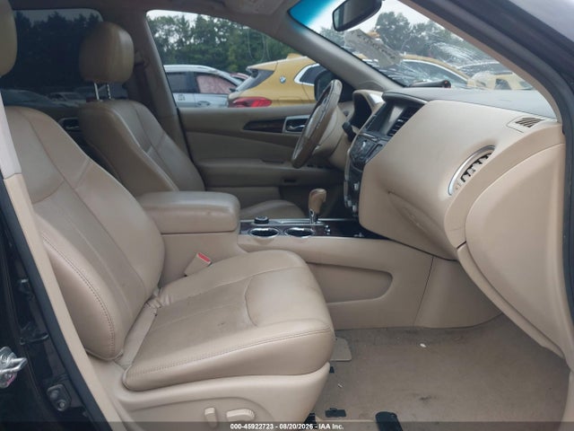 Продажа на аукционе авто 2015 Nissan Pathfinder Platinum, vin: 5N1AR2MMXFC693648, номер лота: 45922723