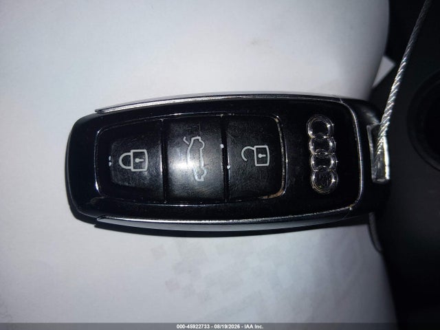 45922733 :رقم المزاد ، WA1CVAF11KD015598 vin ، 2019 Audi Q8 55 Premium مزاد بيع