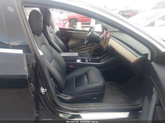Продаж на аукціоні авто 2020 Tesla Model 3, vin: 5YJ3E1EAXLF660820, номер лоту: 45922750