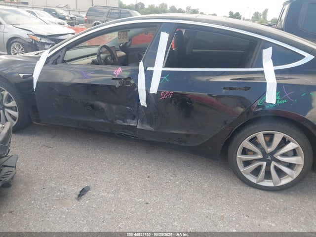 Продаж на аукціоні авто 2020 Tesla Model 3, vin: 5YJ3E1EAXLF660820, номер лоту: 45922750