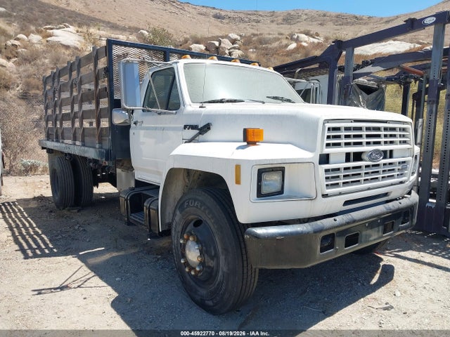 45922770 :رقم المزاد ، 1FDNK74P8KVA49044 vin ، 1989 Ford F700 F مزاد بيع