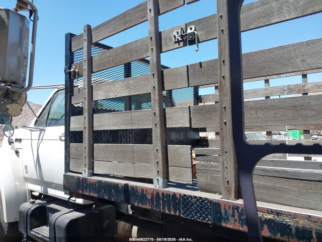 45922770 :رقم المزاد ، 1FDNK74P8KVA49044 vin ، 1989 Ford F700 F مزاد بيع