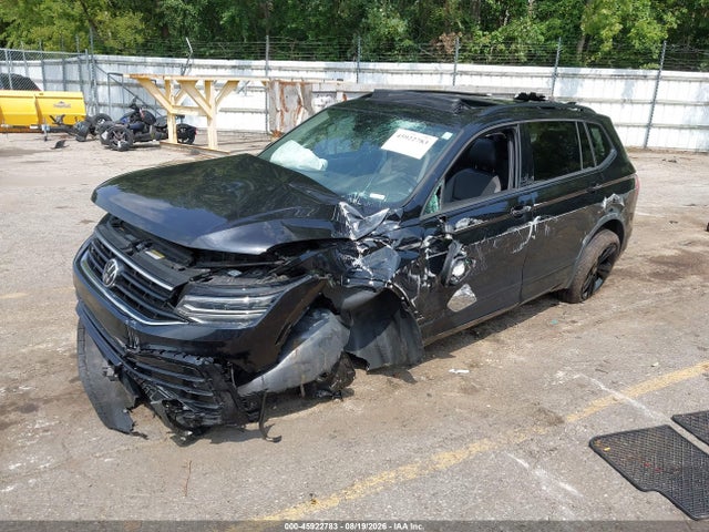 Aukcja sprzedaży 2023 Volkswagen Tiguan 2.0t Se R-line Black, vin: 3VV8B7AX8PM140386, numer aukcji: 45922783