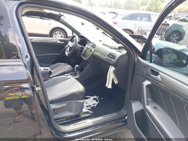 Aukcja sprzedaży 2023 Volkswagen Tiguan 2.0t Se R-line Black, vin: 3VV8B7AX8PM140386, numer aukcji: 45922783