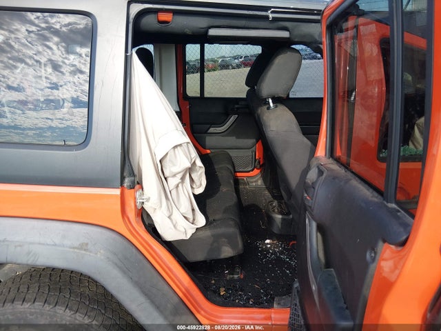 45922828 :رقم المزاد ، 1C4BJWDG6FL727960 vin ، 2015 Jeep Wrangler Unlimited Sport مزاد بيع