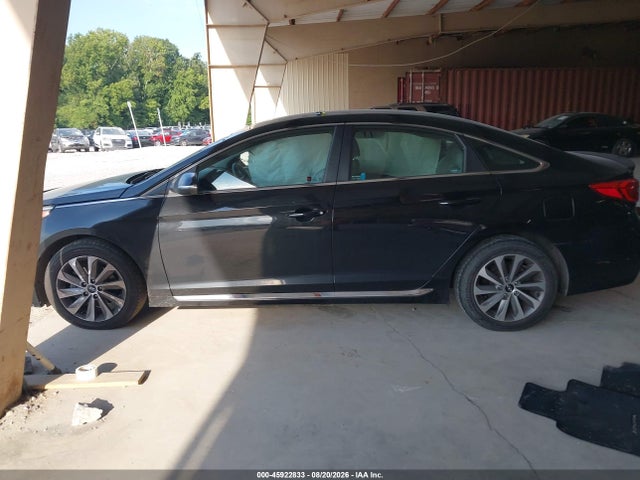 2015 Hyundai Sonata Sport მანქანა იყიდება აუქციონზე, vin: 5NPE34AF7FH027151, აუქციონის ნომერი: 45922833