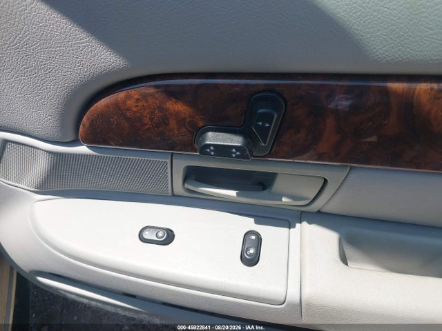 45922841 :رقم المزاد ، 2MEFM75WX4X655826 vin ، 2004 Mercury Grand Marquis Ls مزاد بيع