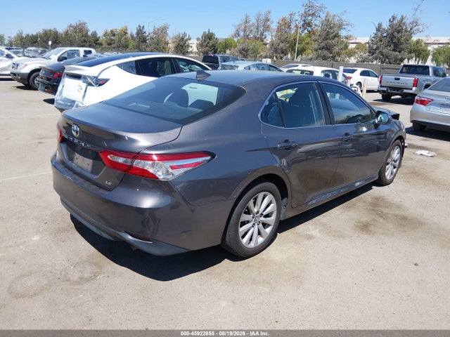 Toyota CAMRY LE 2019 4T1B11HKXKU773633 Image 4