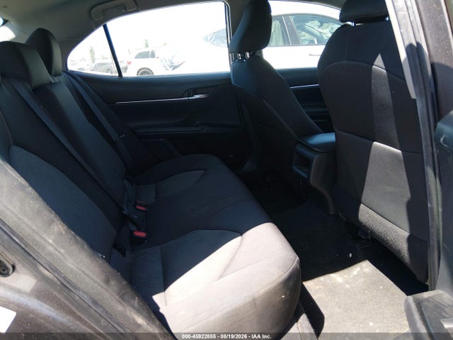 Toyota CAMRY LE 2019 4T1B11HKXKU773633 Image 8