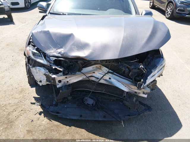 Toyota CAMRY LE 2019 4T1B11HKXKU773633 Image 12