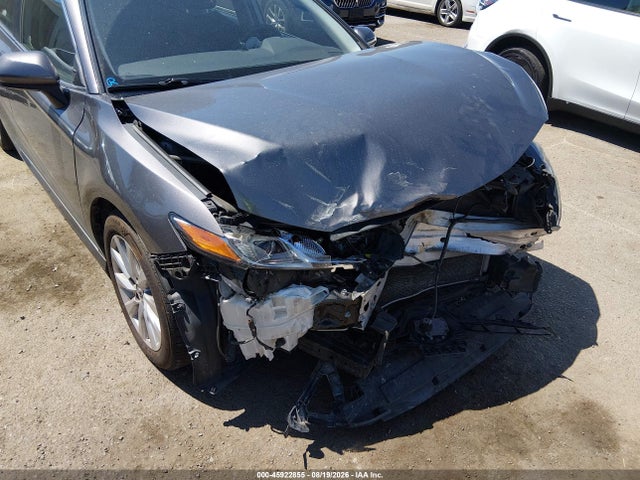 Toyota CAMRY LE 2019 4T1B11HKXKU773633 Image 13