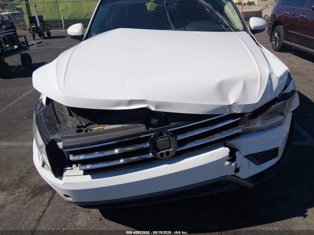 3VV2B7AX1KM015602 Volkswagen Tiguan 2.0t Se/2.0t Sel/2.0t Sel R-line/2.0t Sel R-line Black