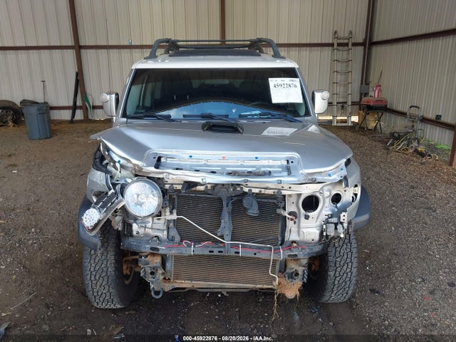 45922876 :رقم المزاد ، JTEBU11FX70086414 vin ، 2007 Toyota Fj Cruiser مزاد بيع