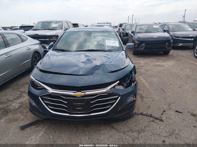 1G1ZD5ST8SF127278 Chevrolet Malibu Fwd 1lt