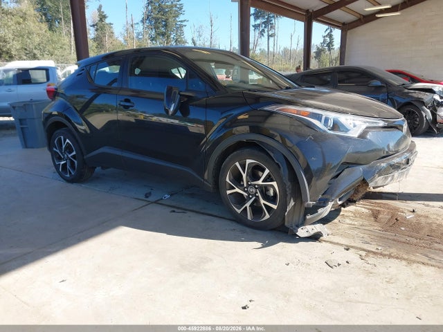 Toyota C-HR XLE 2018 NMTKHMBX2JR037003 Image 1