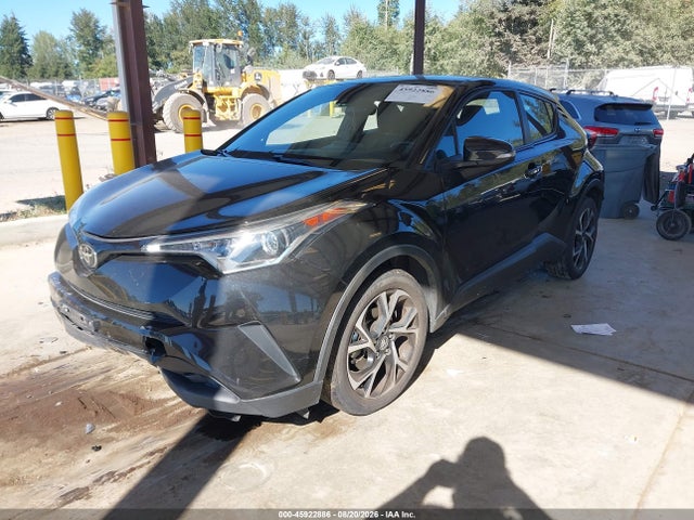 Toyota C-HR XLE 2018 NMTKHMBX2JR037003 Image 2