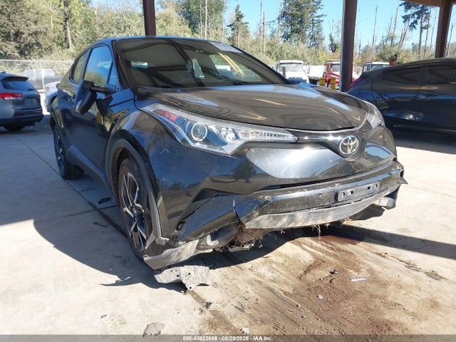 Toyota C-HR XLE 2018 NMTKHMBX2JR037003 Image 6