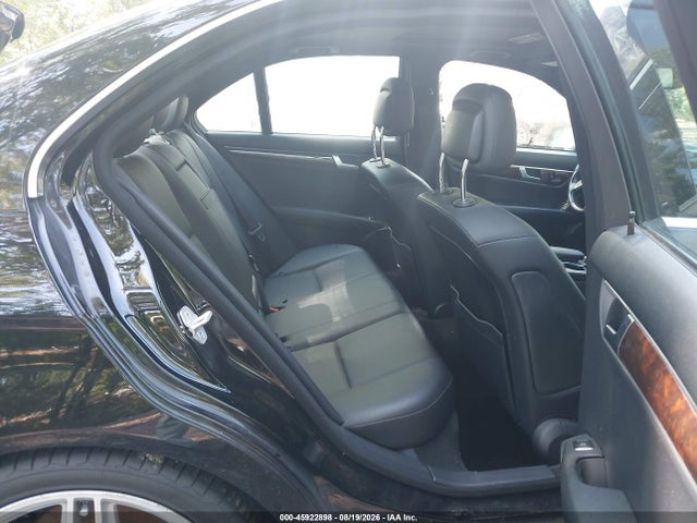 45922898 :رقم المزاد ، WDDGF4HB0EG201749 vin ، 2014 Mercedes-benz C 250 Sport مزاد بيع