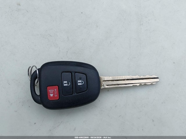 Toyota RAV4 LE 2018 JTMZFREV4JJ730116 Image 11