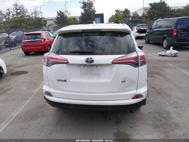 Toyota RAV4 LE 2018 JTMZFREV4JJ730116 Image 19