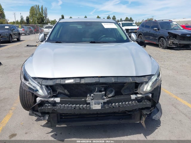 1N4BL4DV3MN400226 Nissan Altima Sv Fwd