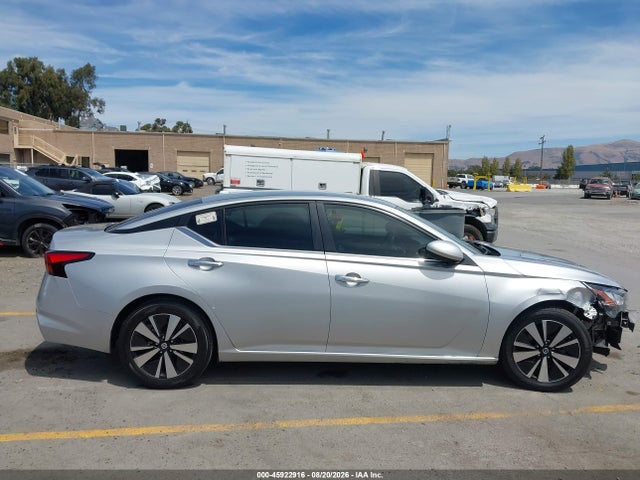 1N4BL4DV3MN400226 Nissan Altima Sv Fwd