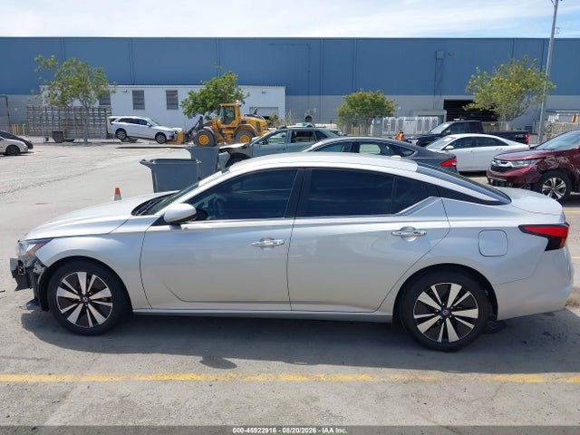 1N4BL4DV3MN400226 Nissan Altima Sv Fwd