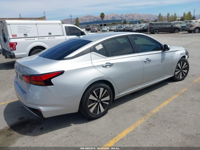 1N4BL4DV3MN400226 Nissan Altima Sv Fwd