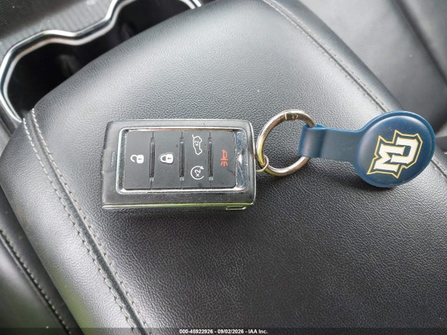 Продажа на аукционе авто 2023 Jeep Grand Cherokee 4xe 30th Anniversary, vin: 1C4RJYB64P8904319, номер лота: 45922926