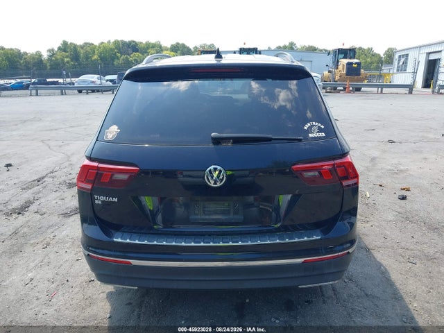 2021 Volkswagen Tiguan 2.0t Se/2.0t Se R-line Black/2.0t Sel მანქანა იყიდება აუქციონზე, vin: 3VV3B7AX1MM092526, აუქციონის ნომერი: 45923028