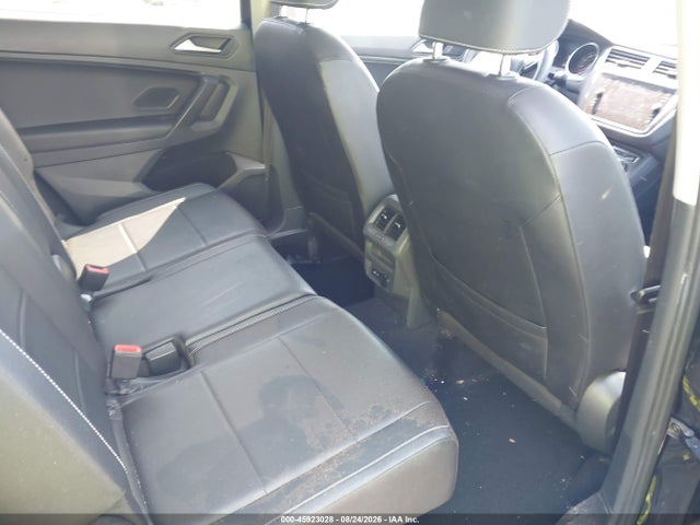 2021 Volkswagen Tiguan 2.0t Se/2.0t Se R-line Black/2.0t Sel მანქანა იყიდება აუქციონზე, vin: 3VV3B7AX1MM092526, აუქციონის ნომერი: 45923028