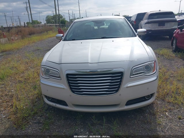 45923037 :رقم المزاد ، 2C3CCAPT0CH238073 vin ، 2012 Chrysler 300c Luxury Series مزاد بيع