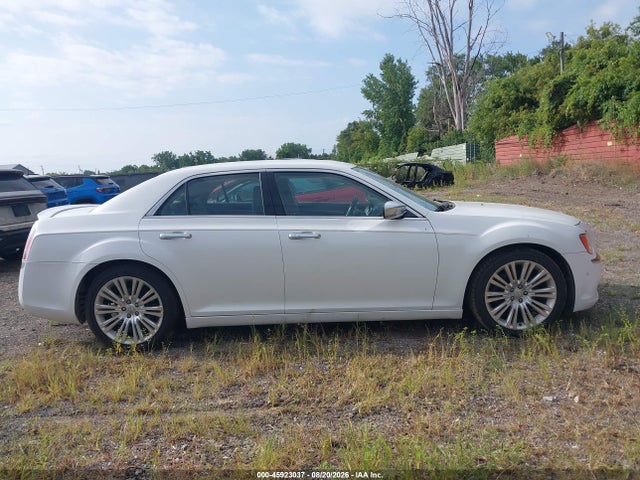 45923037 :رقم المزاد ، 2C3CCAPT0CH238073 vin ، 2012 Chrysler 300c Luxury Series مزاد بيع