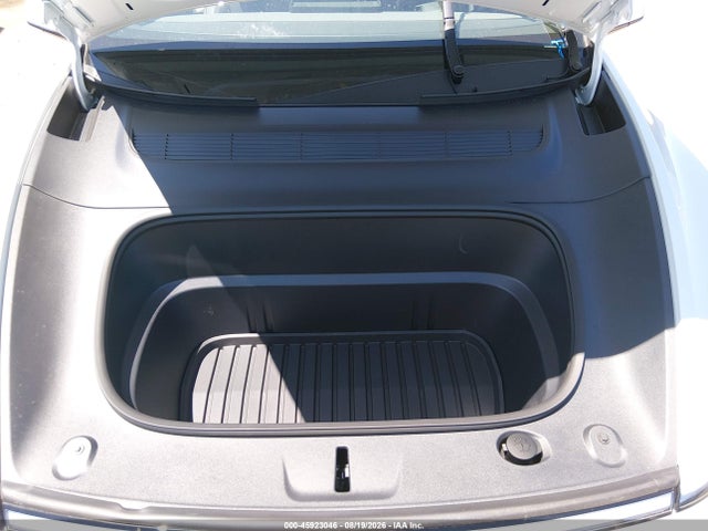 45923046 :رقم المزاد ، 7SAYGDED5TF547324 vin ، 2026 Tesla Model Y مزاد بيع