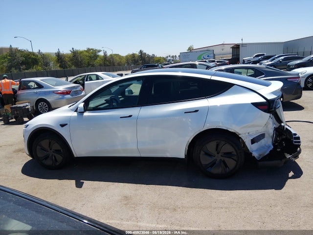 45923046 :رقم المزاد ، 7SAYGDED5TF547324 vin ، 2026 Tesla Model Y مزاد بيع