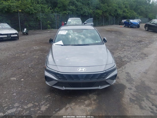 2025 Hyundai Elantra Sel Sport მანქანა იყიდება აუქციონზე, vin: KMHLM4DG2SU083163, აუქციონის ნომერი: 45923060