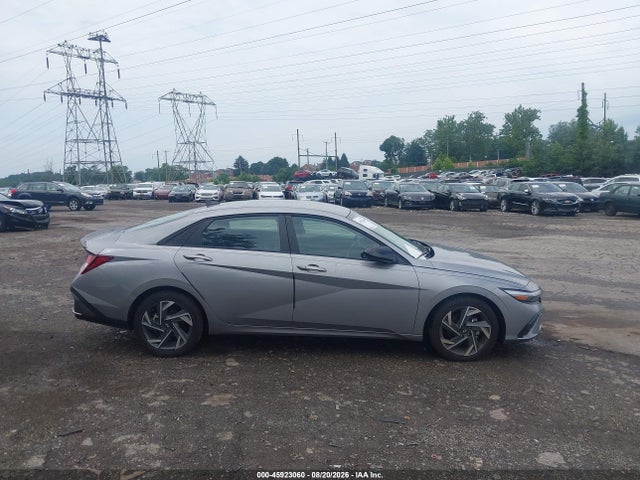 2025 Hyundai Elantra Sel Sport მანქანა იყიდება აუქციონზე, vin: KMHLM4DG2SU083163, აუქციონის ნომერი: 45923060