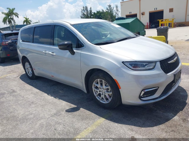 2024 Chrysler Pacifica Touring L მანქანა იყიდება აუქციონზე, vin: 2C4RC1BG9RR195520, აუქციონის ნომერი: 45923100