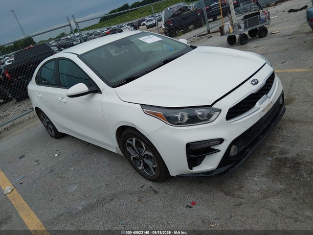 45923140 :رقم المزاد ، 3KPF24AD7ME335833 vin ، 2021 Kia Forte Lxs مزاد بيع