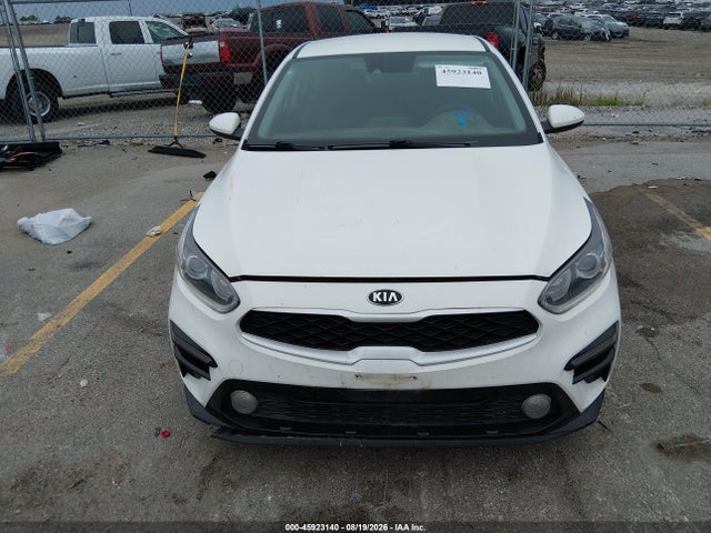 45923140 :رقم المزاد ، 3KPF24AD7ME335833 vin ، 2021 Kia Forte Lxs مزاد بيع