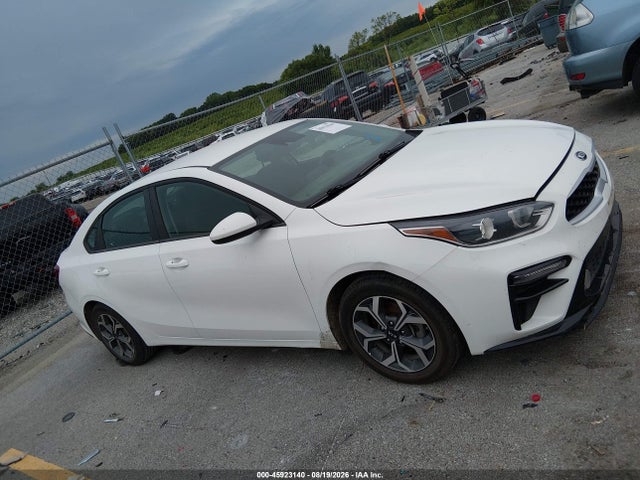 45923140 :رقم المزاد ، 3KPF24AD7ME335833 vin ، 2021 Kia Forte Lxs مزاد بيع