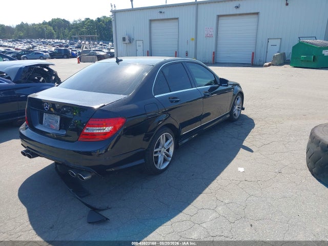 Продаж на аукціоні авто 2013 Mercedes-benz C 300 Sport 4matic, vin: WDDGF8AB8DR288143, номер лоту: 45923168